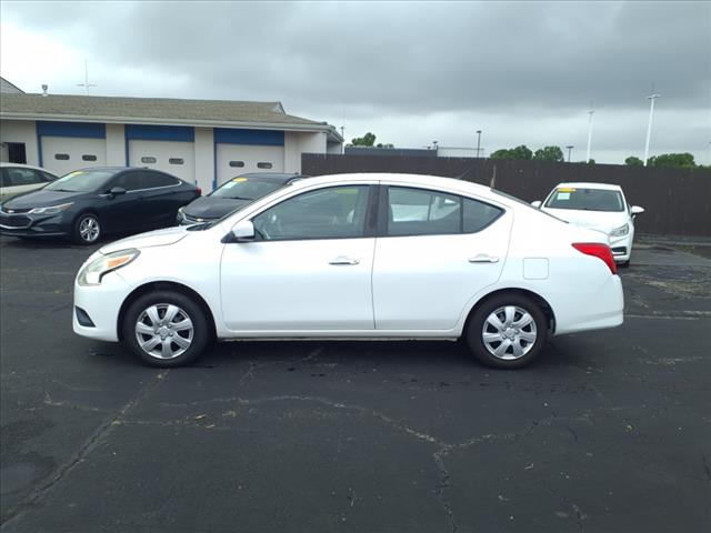2019 Nissan Versa SV