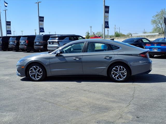 2023 Hyundai SONATA SEL
