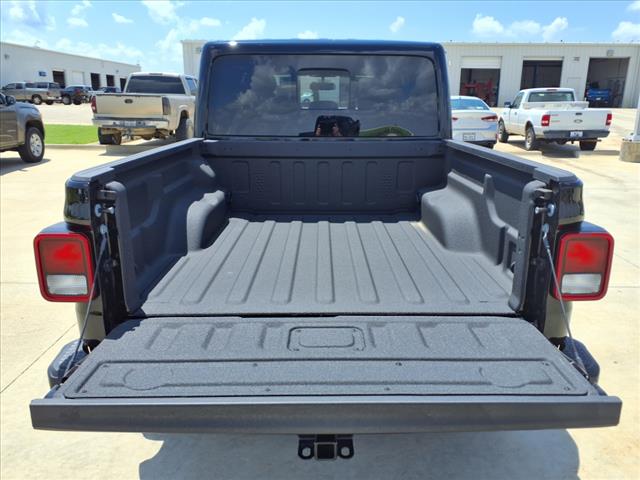 2025 Jeep Gladiator Nighthawk