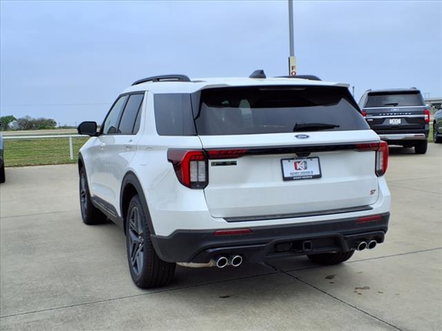 2025 Ford Explorer ST