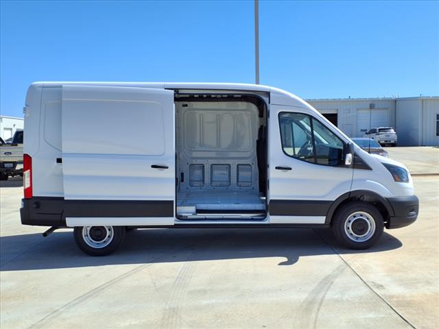 2025 Ford Transit Base