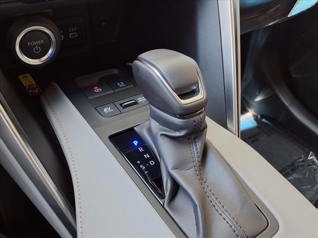 2024 Toyota Venza LE