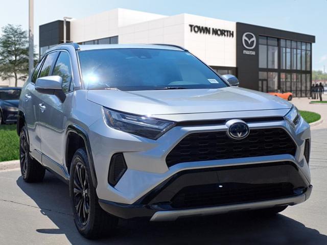 2022 Toyota RAV4 Hybrid SE