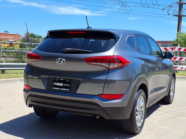 2016 Hyundai TUCSON SE