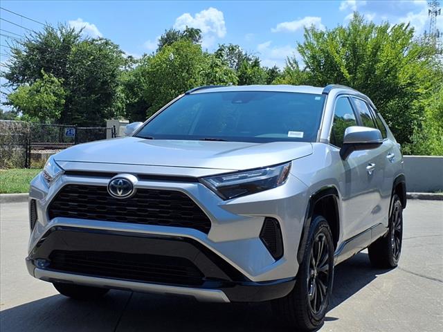 2022 Toyota RAV4 Hybrid SE