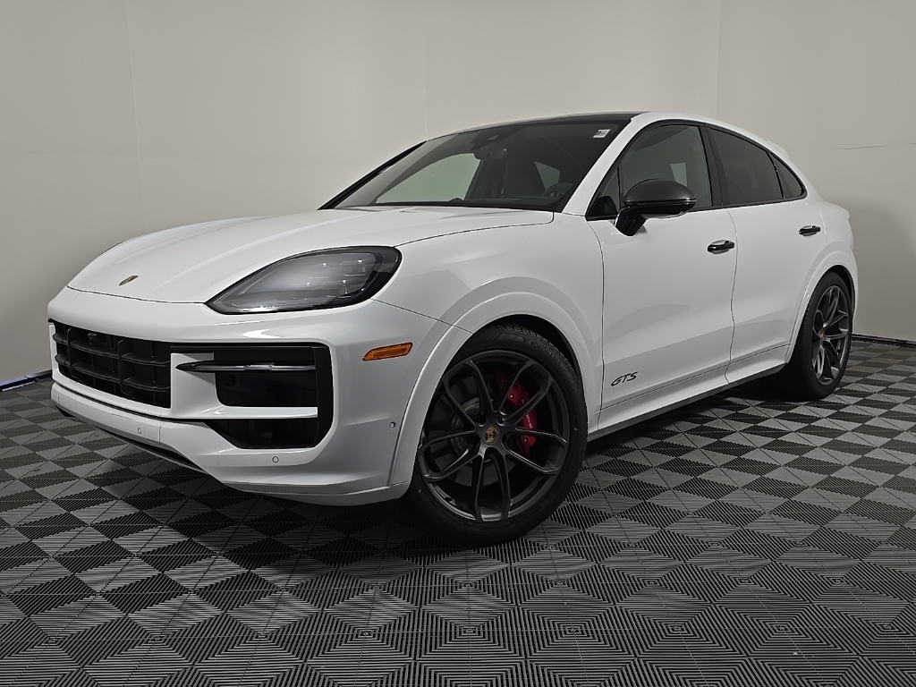 2025 Porsche Cayenne GTS Coupe