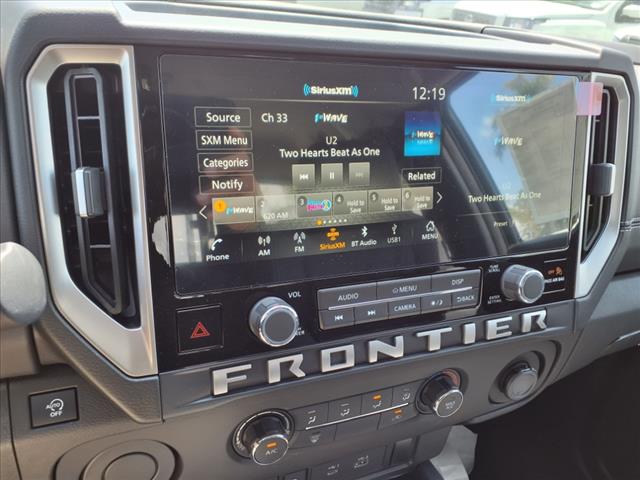 2025 Nissan Frontier SV