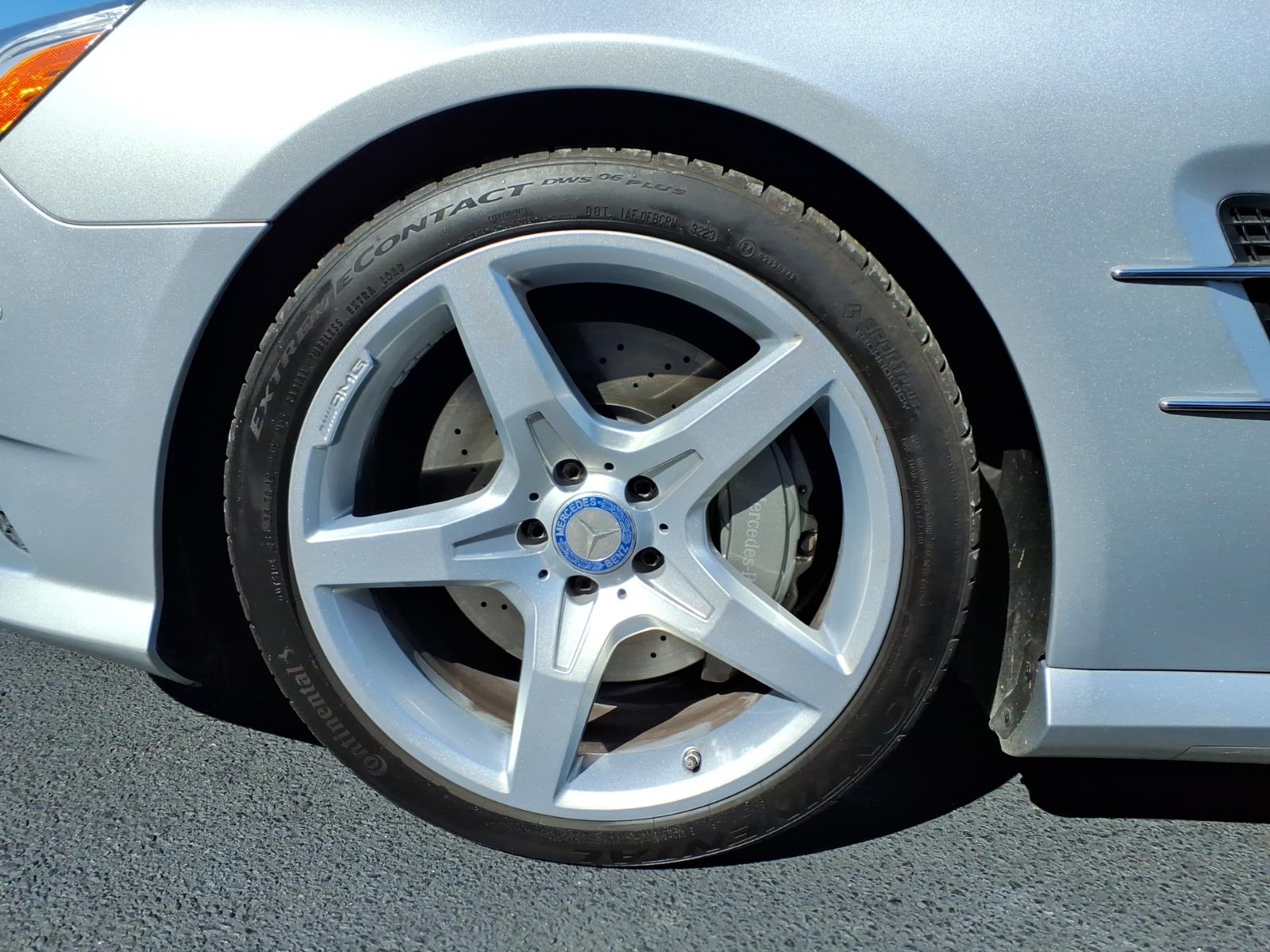Mercedes-BenzSL-Class10