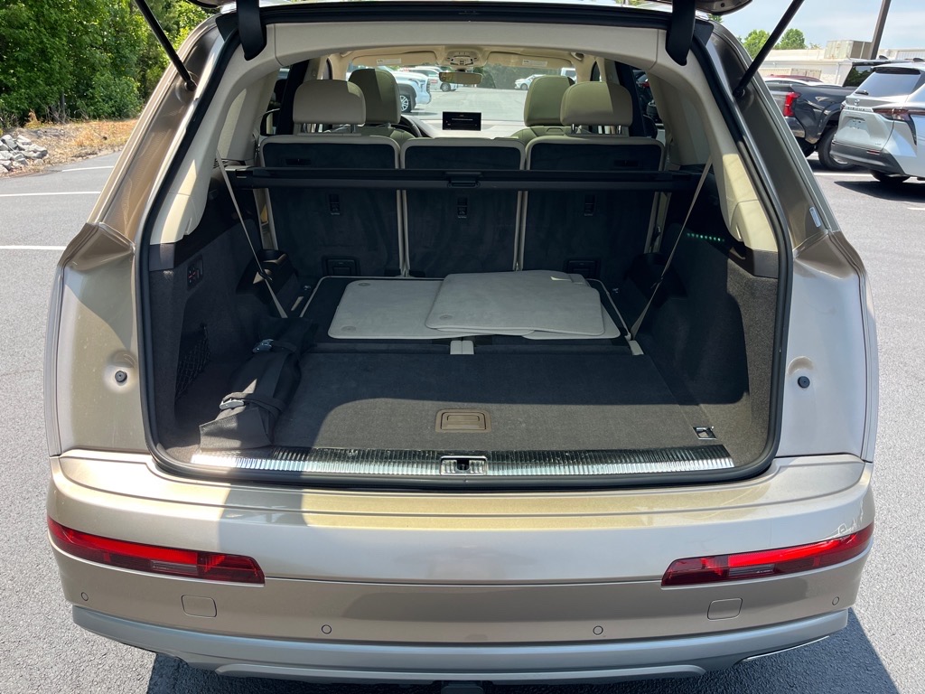 AudiQ710