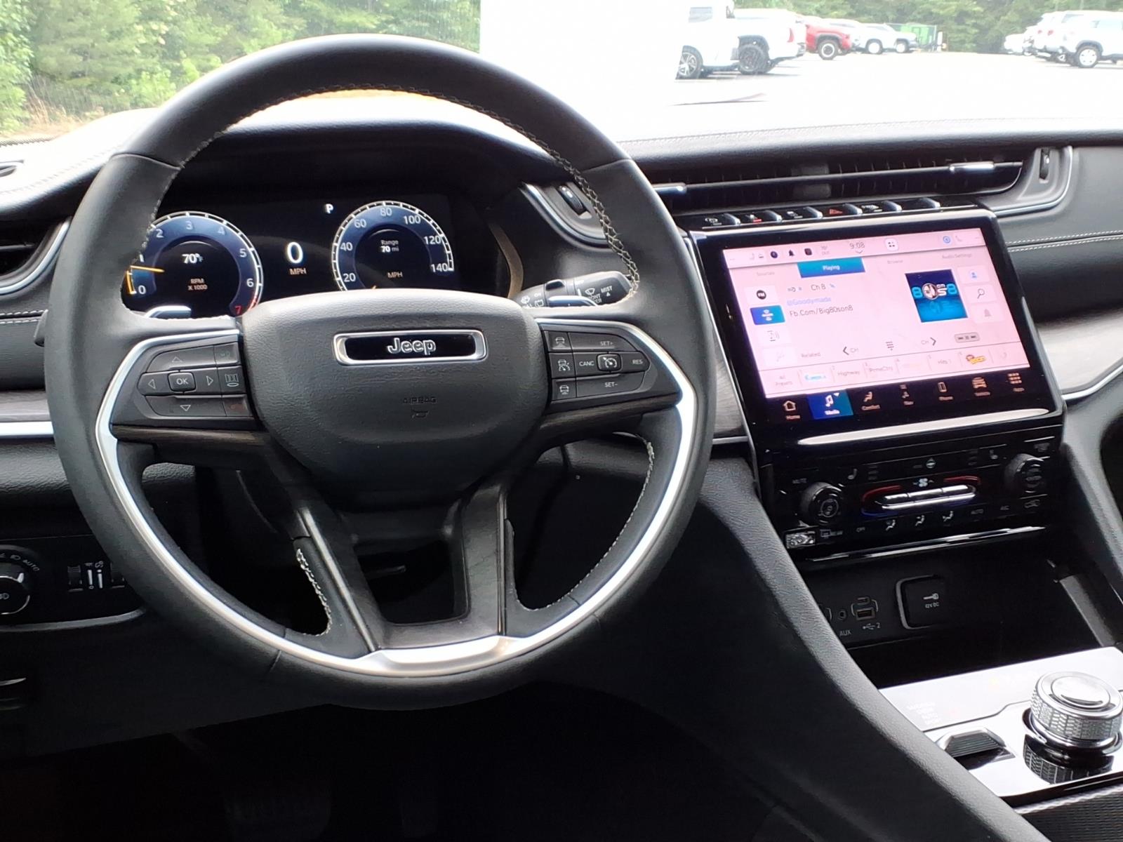 JeepGrand Cherokee11