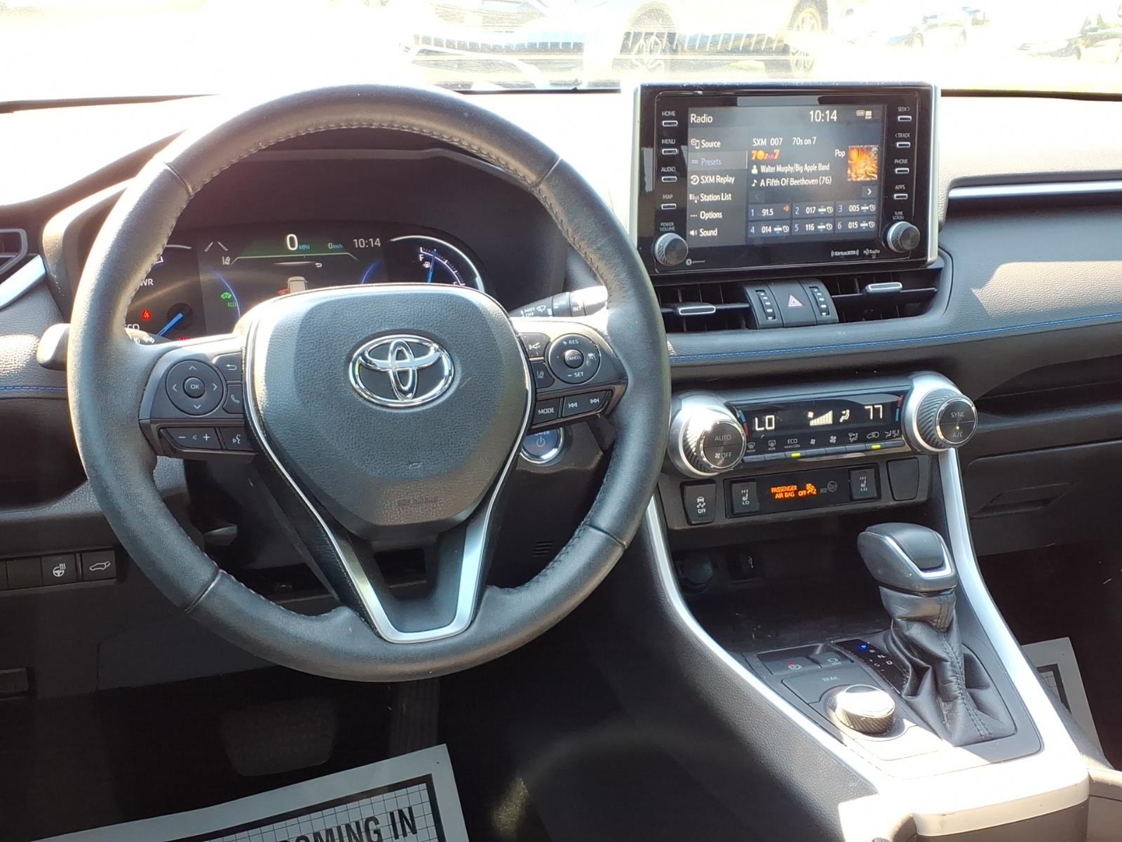 ToyotaRAV4 Hybrid11