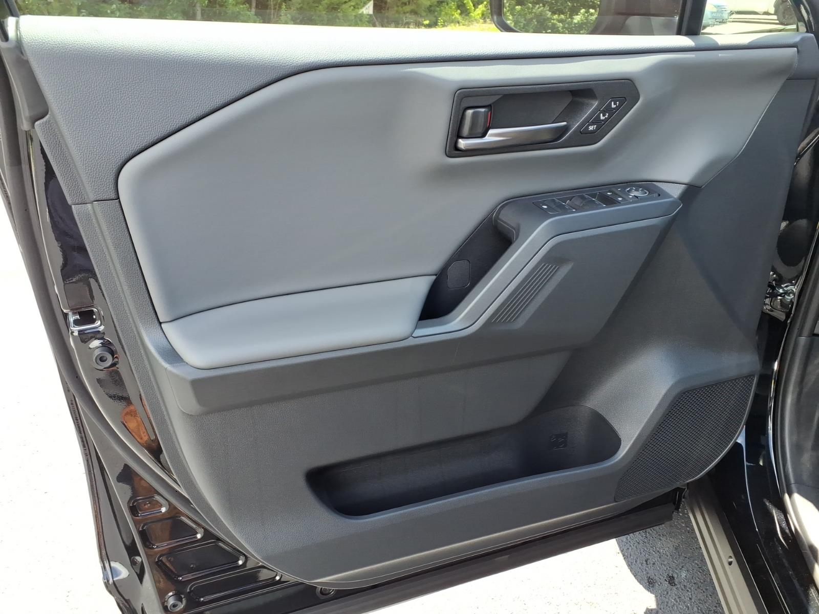 ToyotaRAV4 Plug-in Hybrid11
