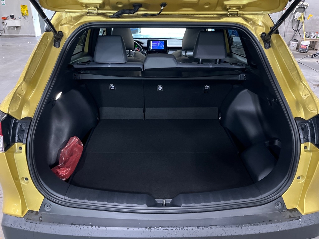 ToyotaCorolla Cross Hybrid11