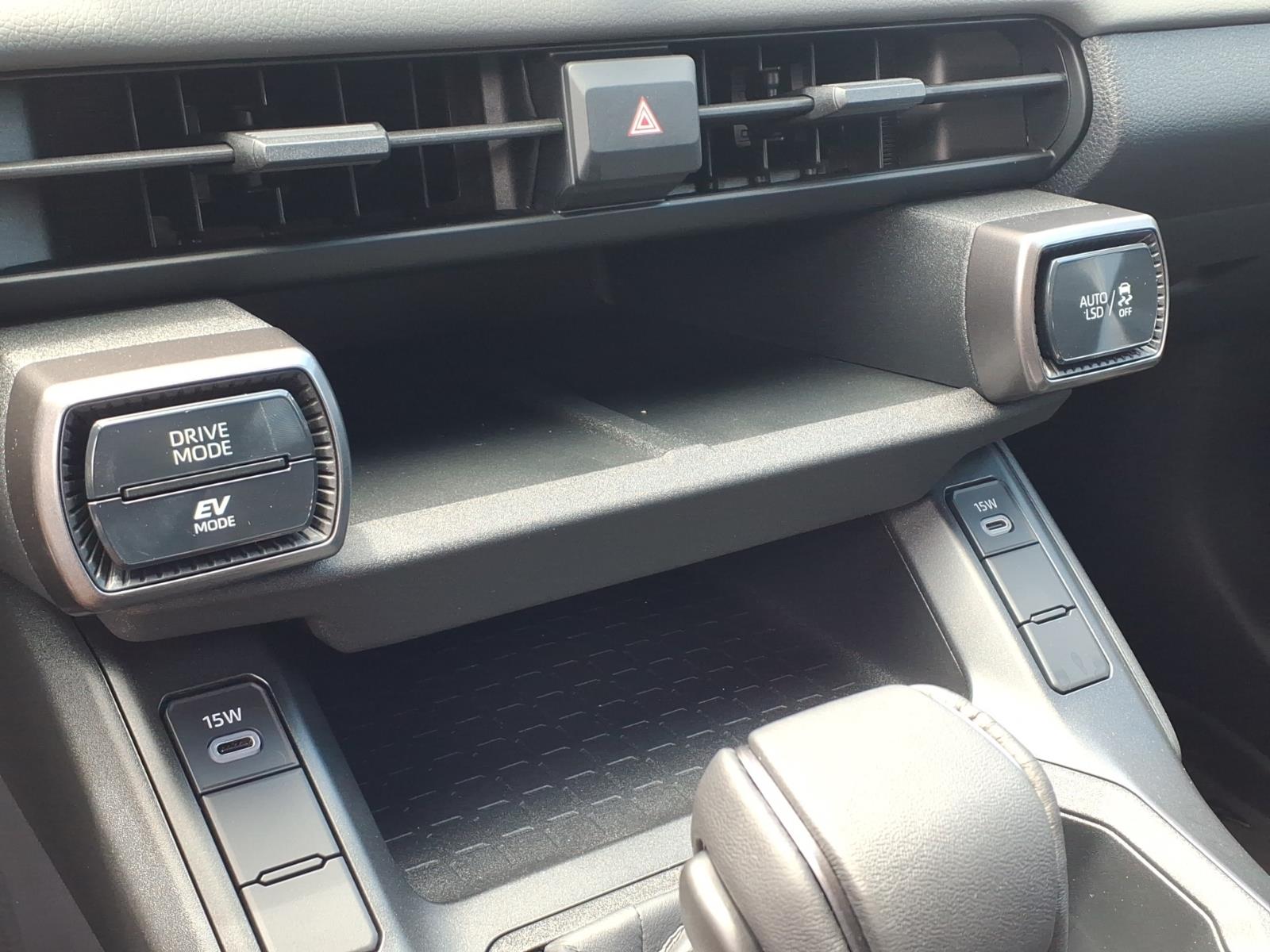 ToyotaRAV412