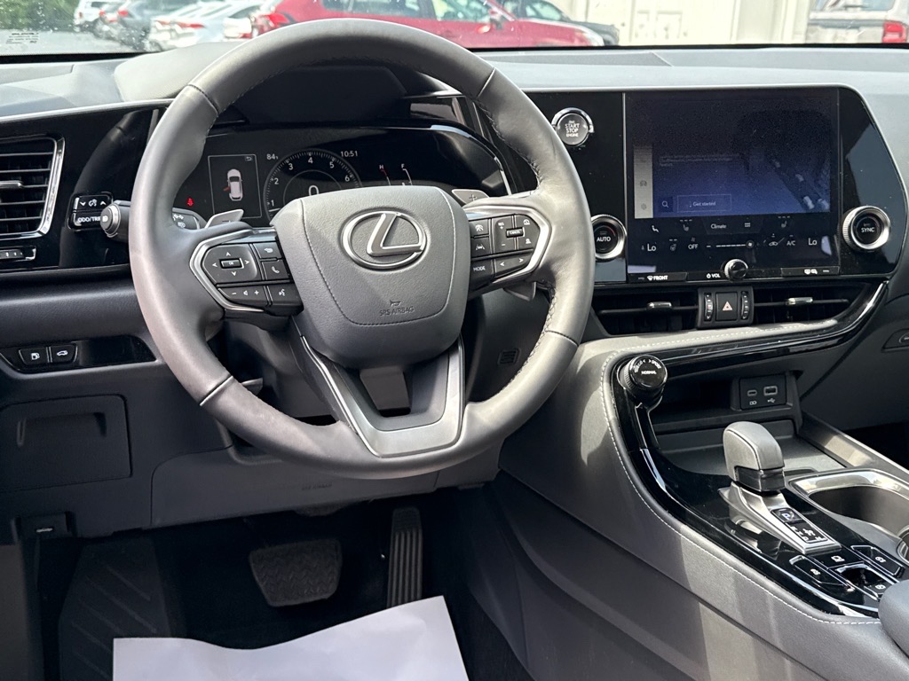LexusNX 25012