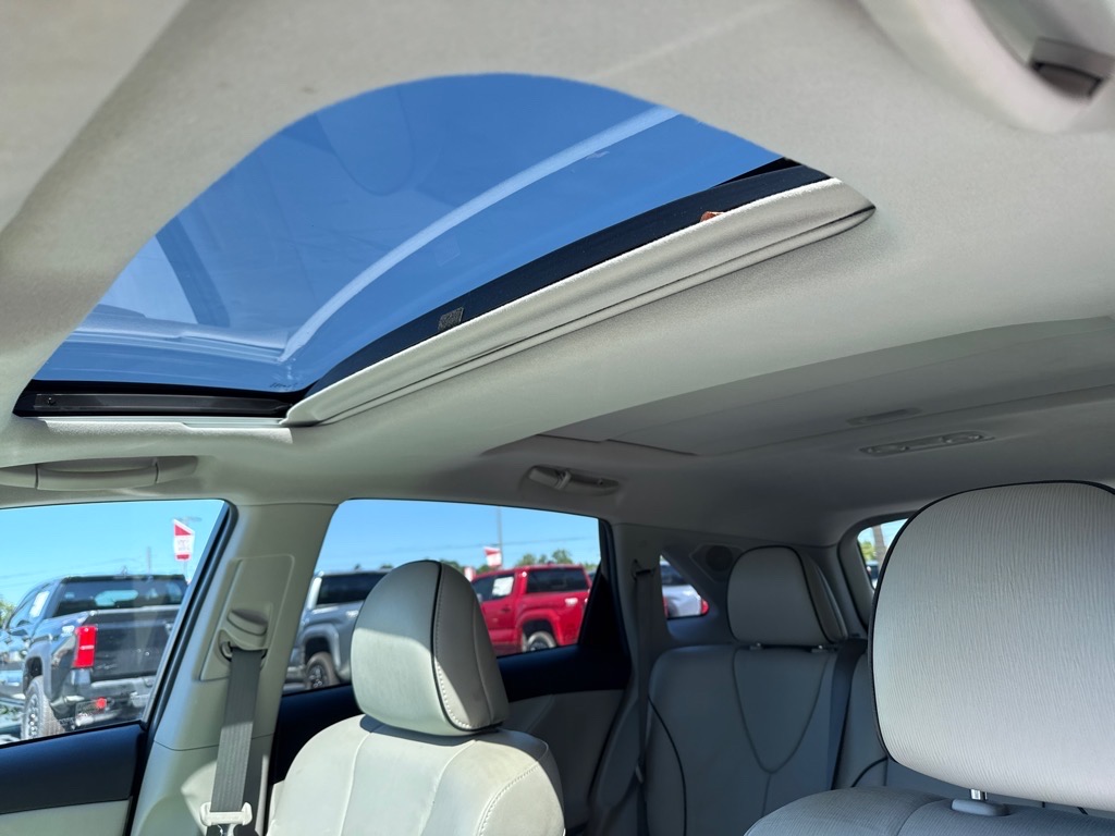 ToyotaVenza12