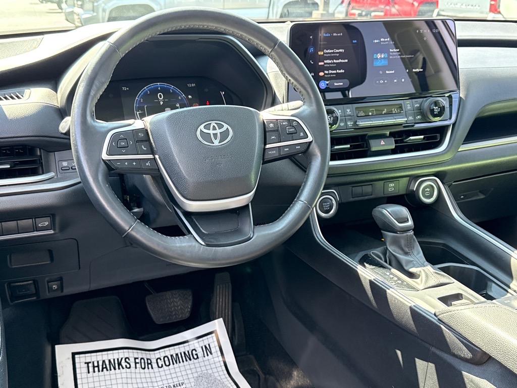 ToyotaGrand Highlander12