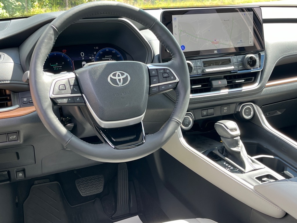 ToyotaGrand Highlander12