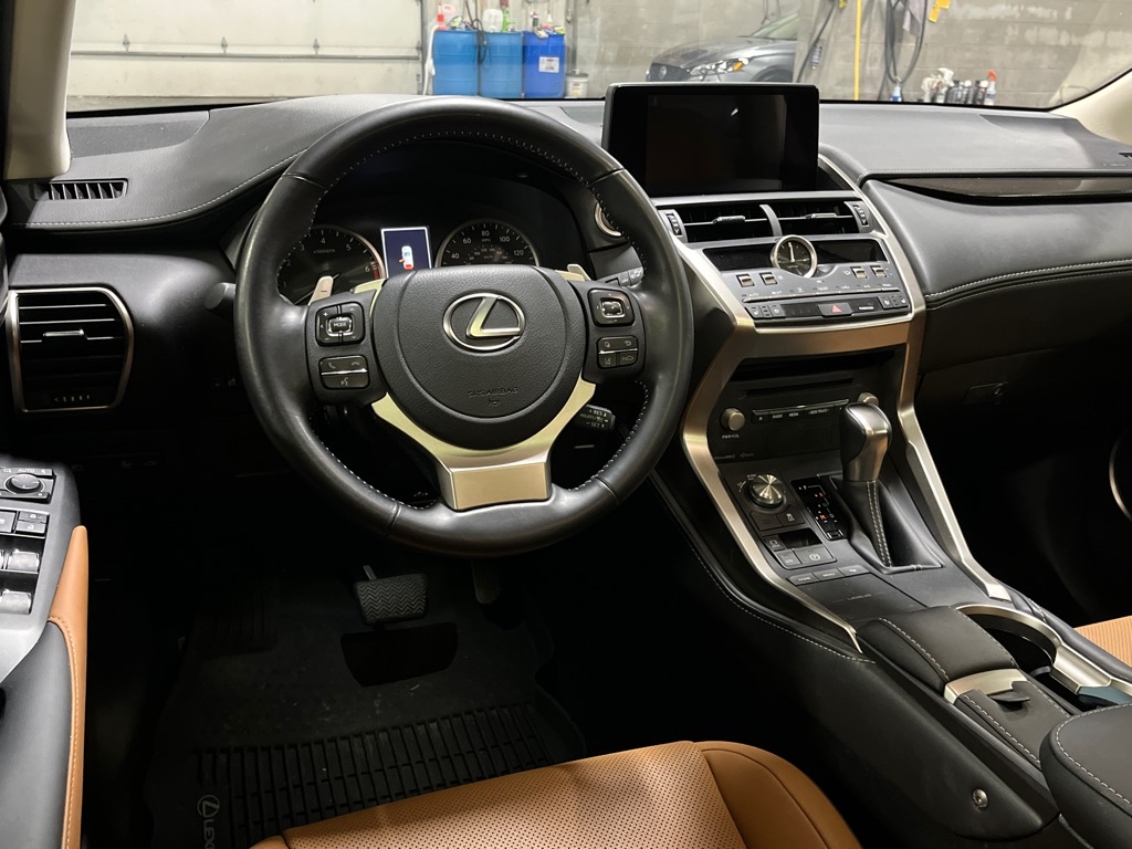 LexusNX 30012