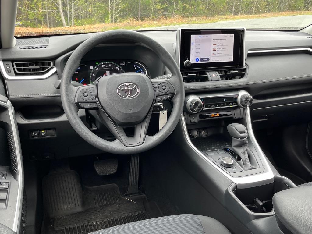 ToyotaRAV4 Hybrid12