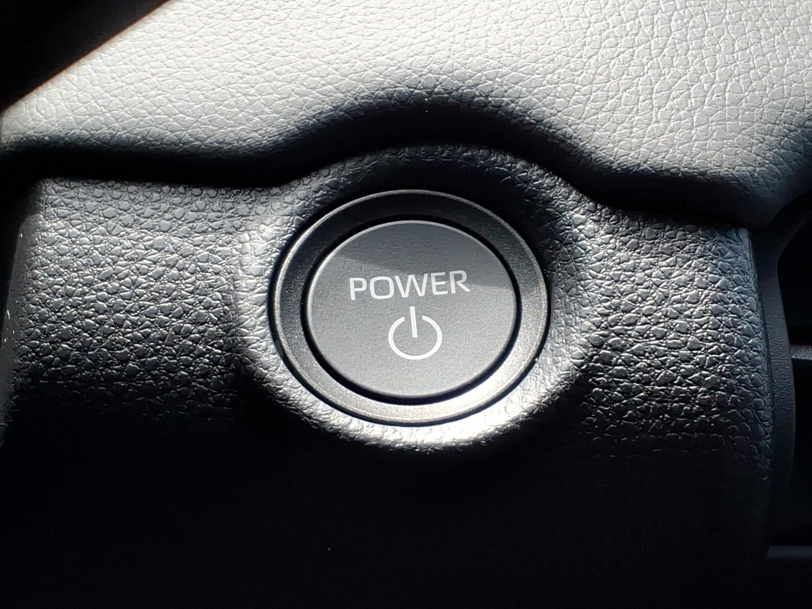 ToyotaRAV4 Plug-in Hybrid13