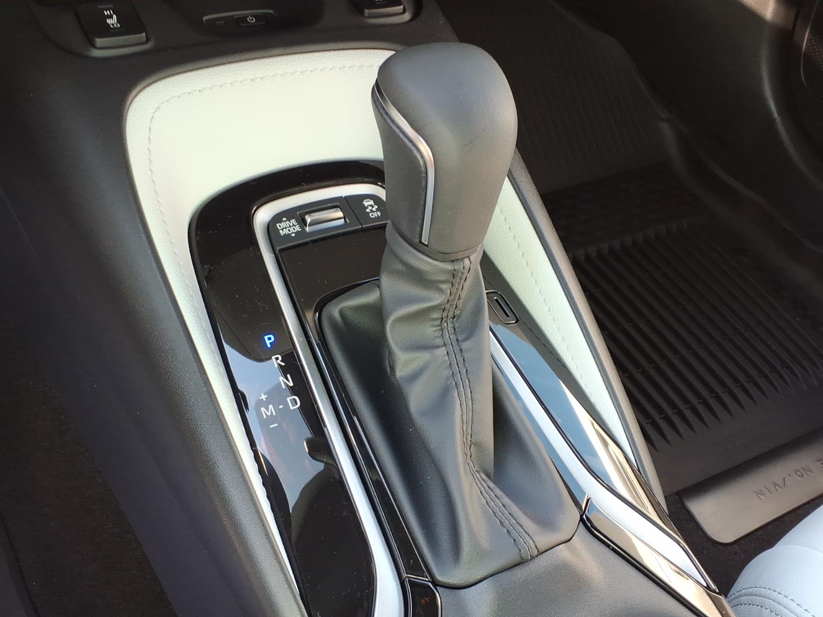 ToyotaCorolla Hatchback13