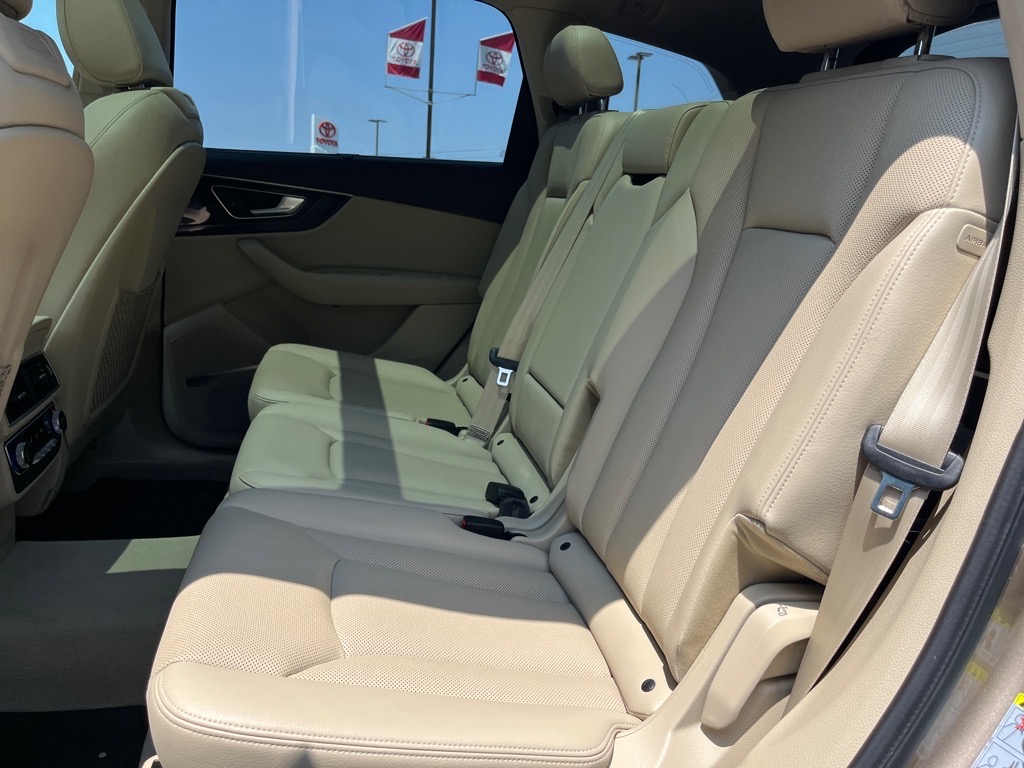 AudiQ713