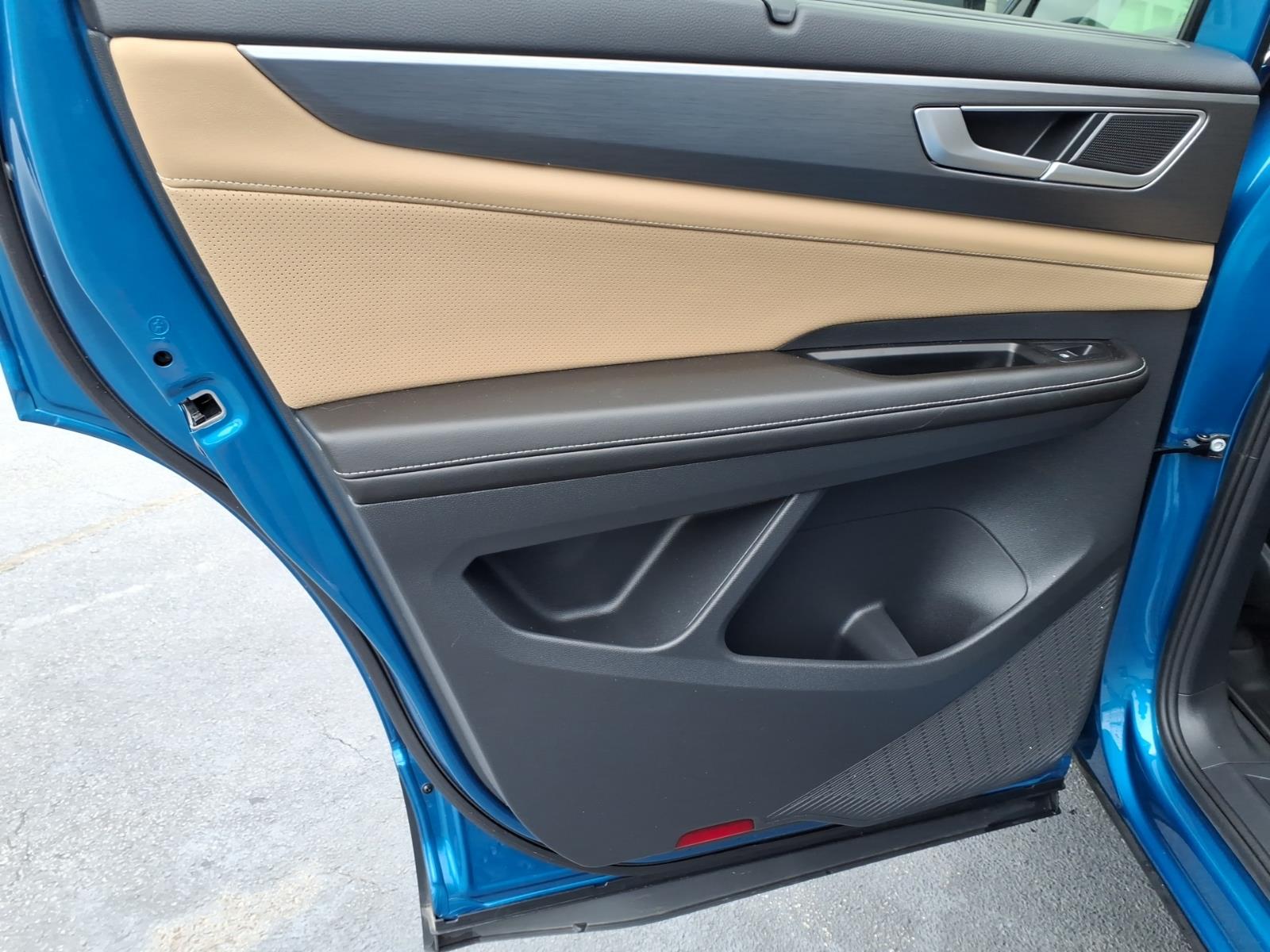 VolkswagenAtlas Cross Sport14