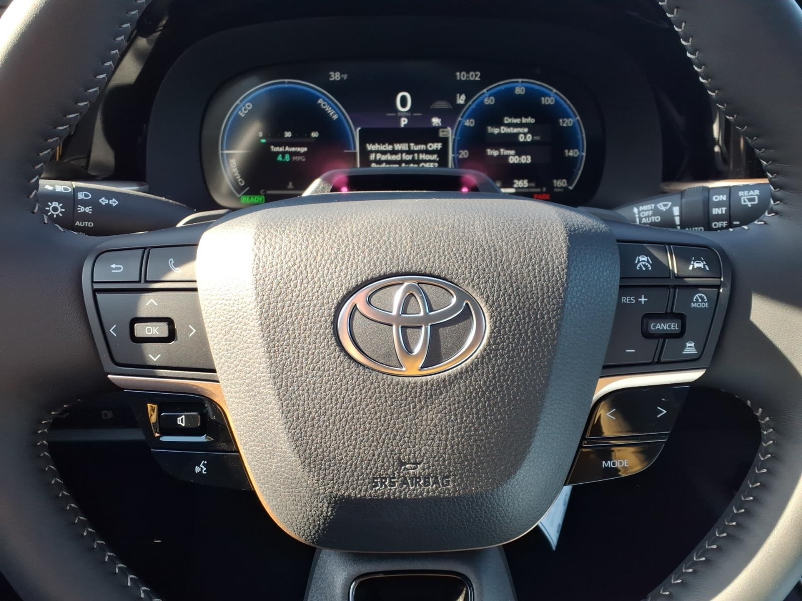 ToyotaCrown Signia14