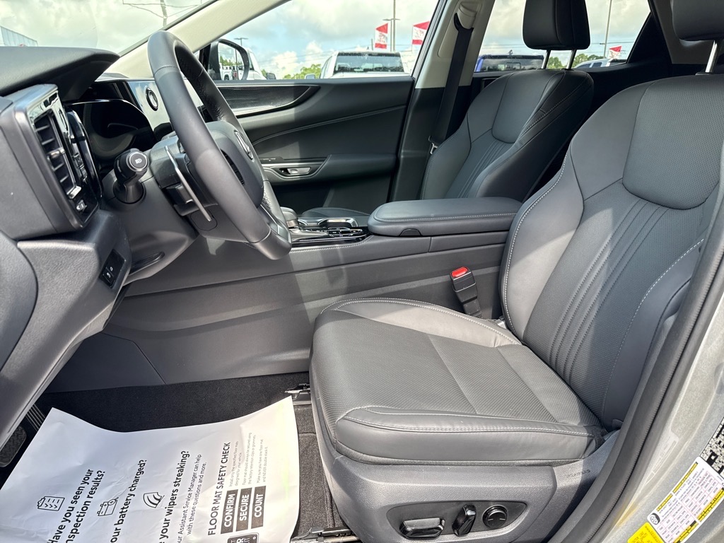 LexusNX 25014