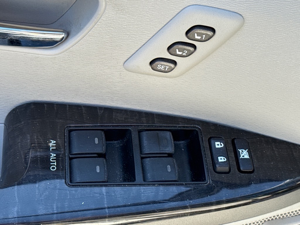 ToyotaVenza14