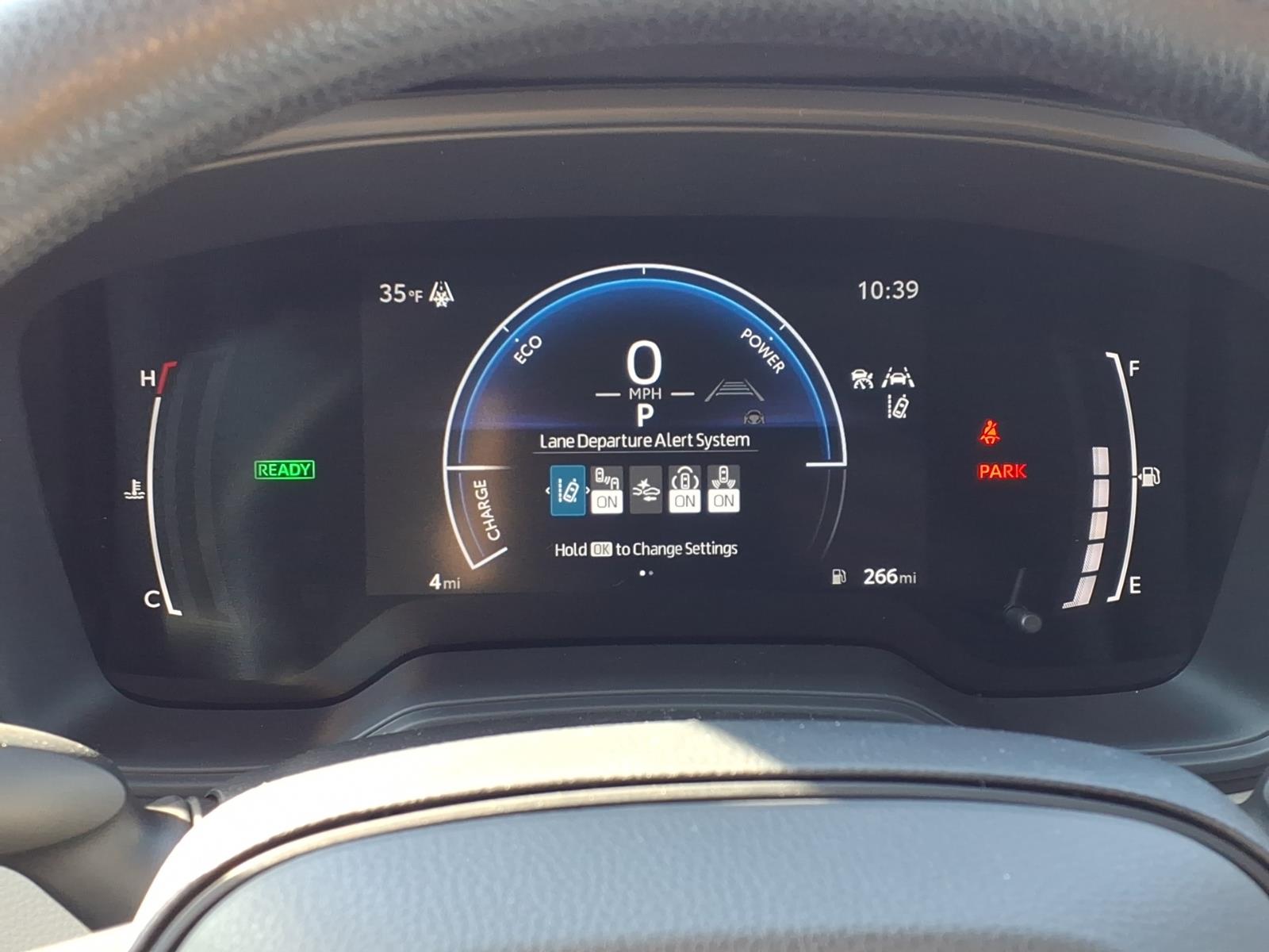 ToyotaCorolla Hybrid15