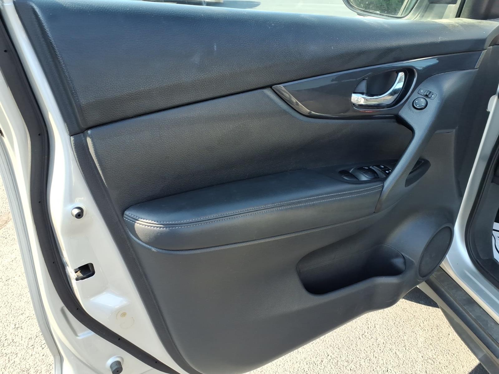 NissanRogue15
