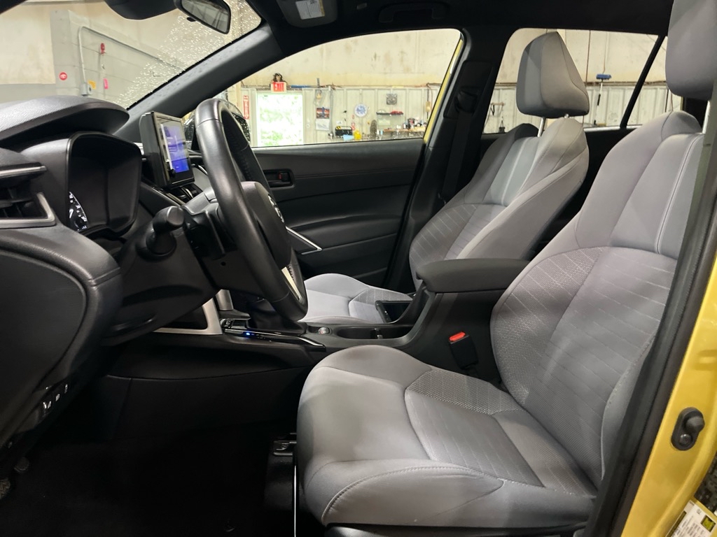 ToyotaCorolla Cross Hybrid15