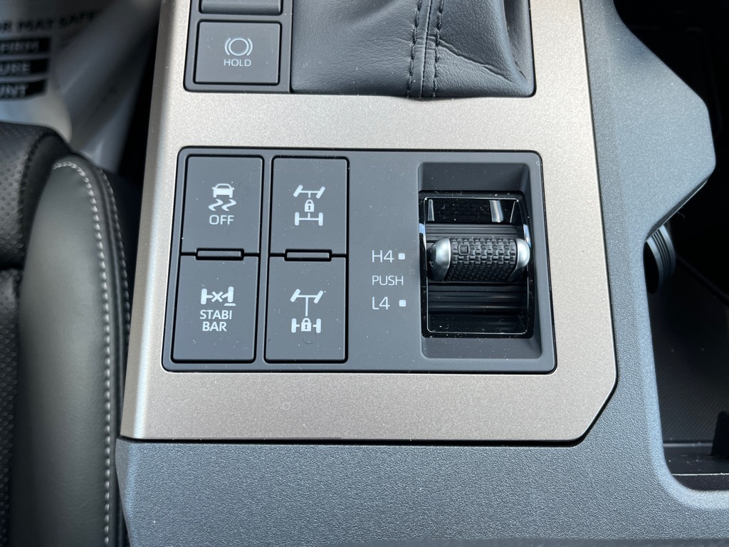 ToyotaLand Cruiser15