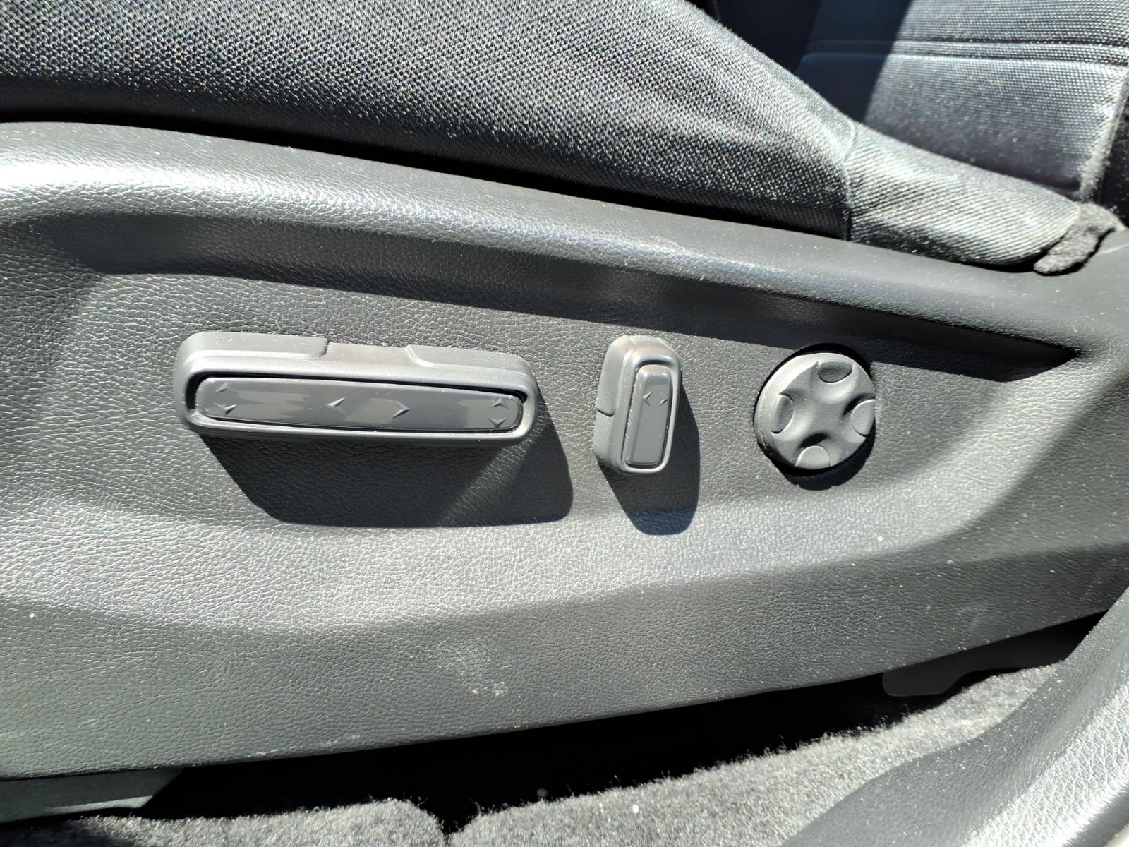 HondaCR-V16