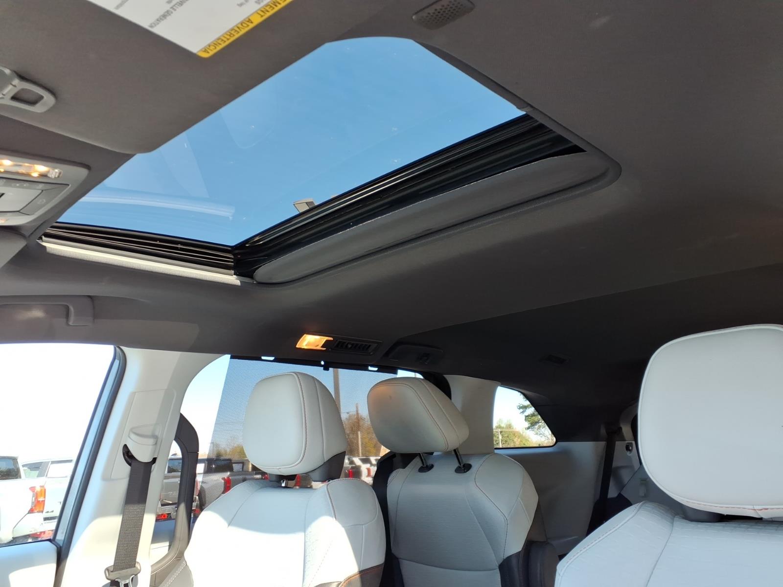 ToyotaSienna16