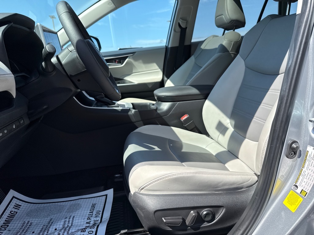 ToyotaRAV416