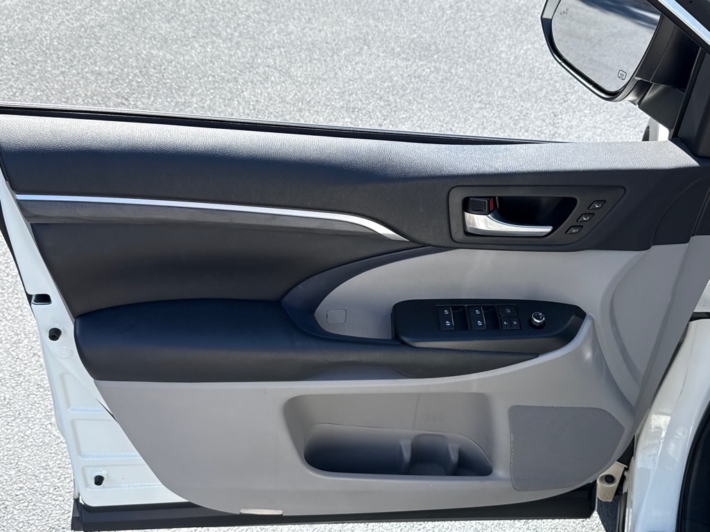 ToyotaHighlander16