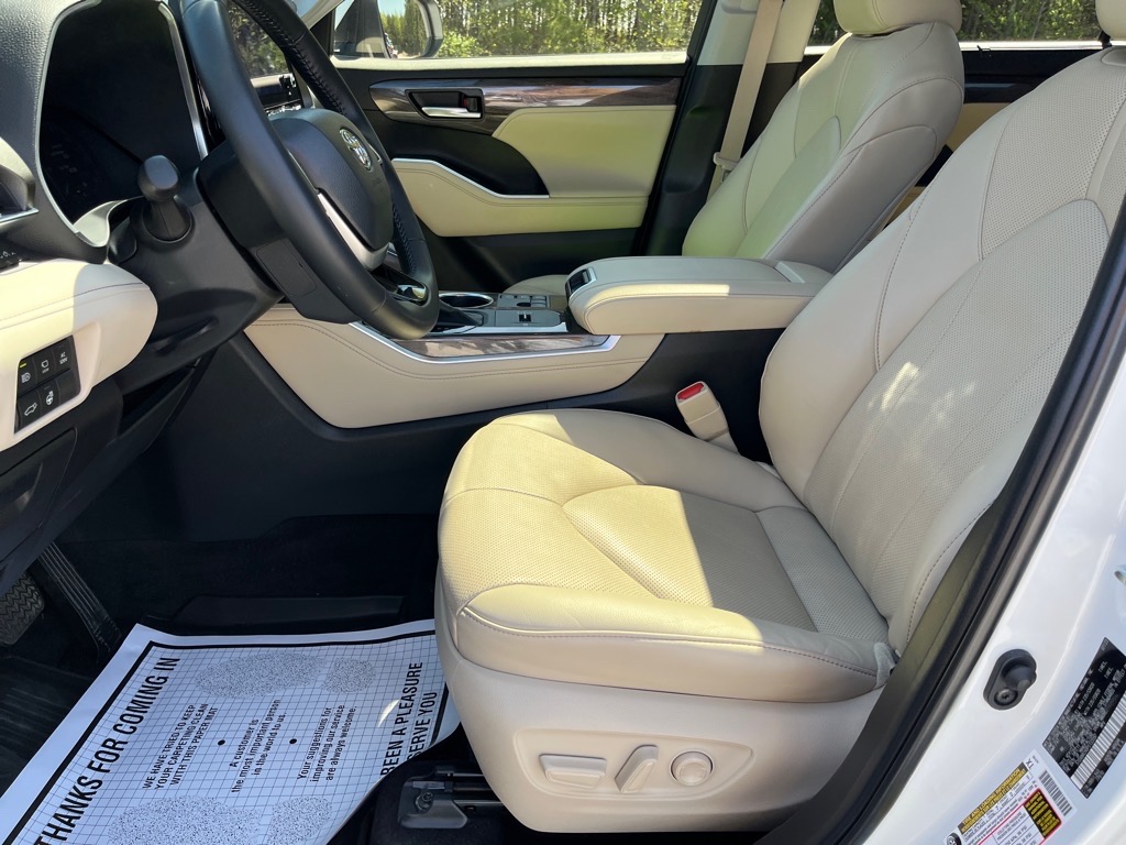 ToyotaHighlander Hybrid16