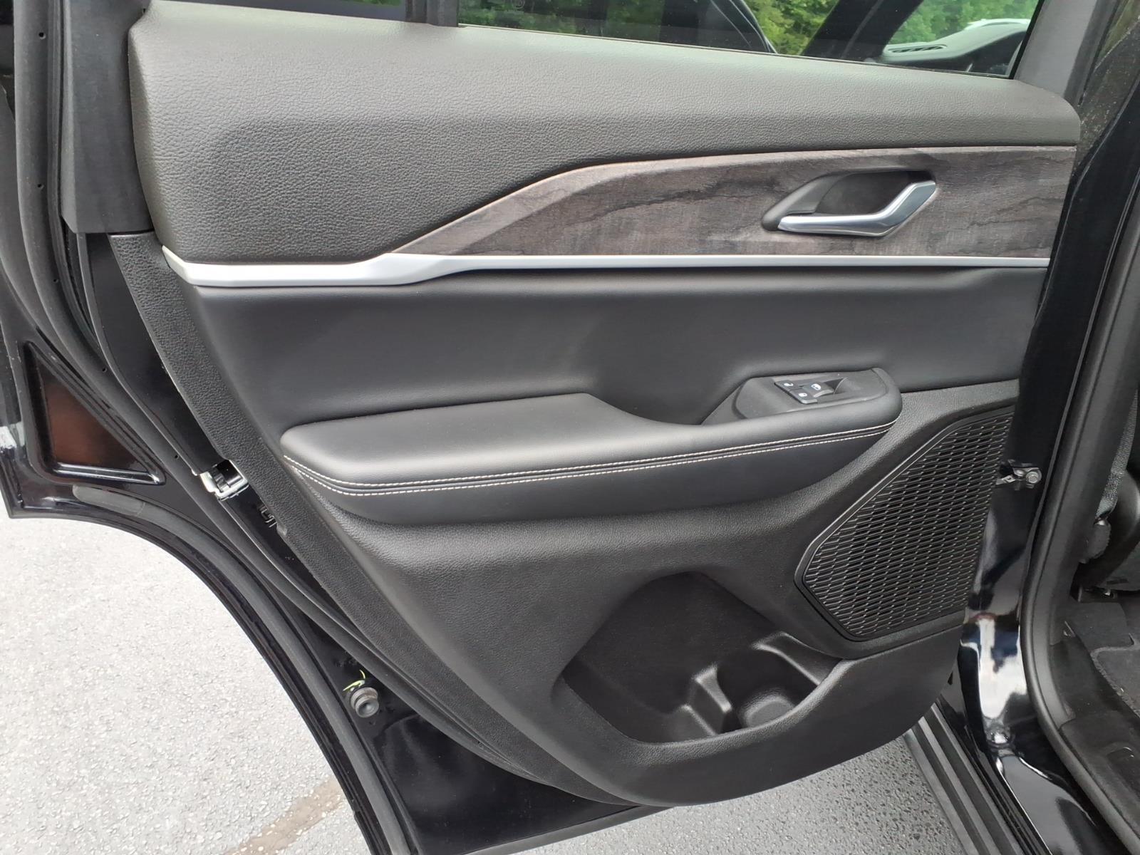 JeepGrand Cherokee17