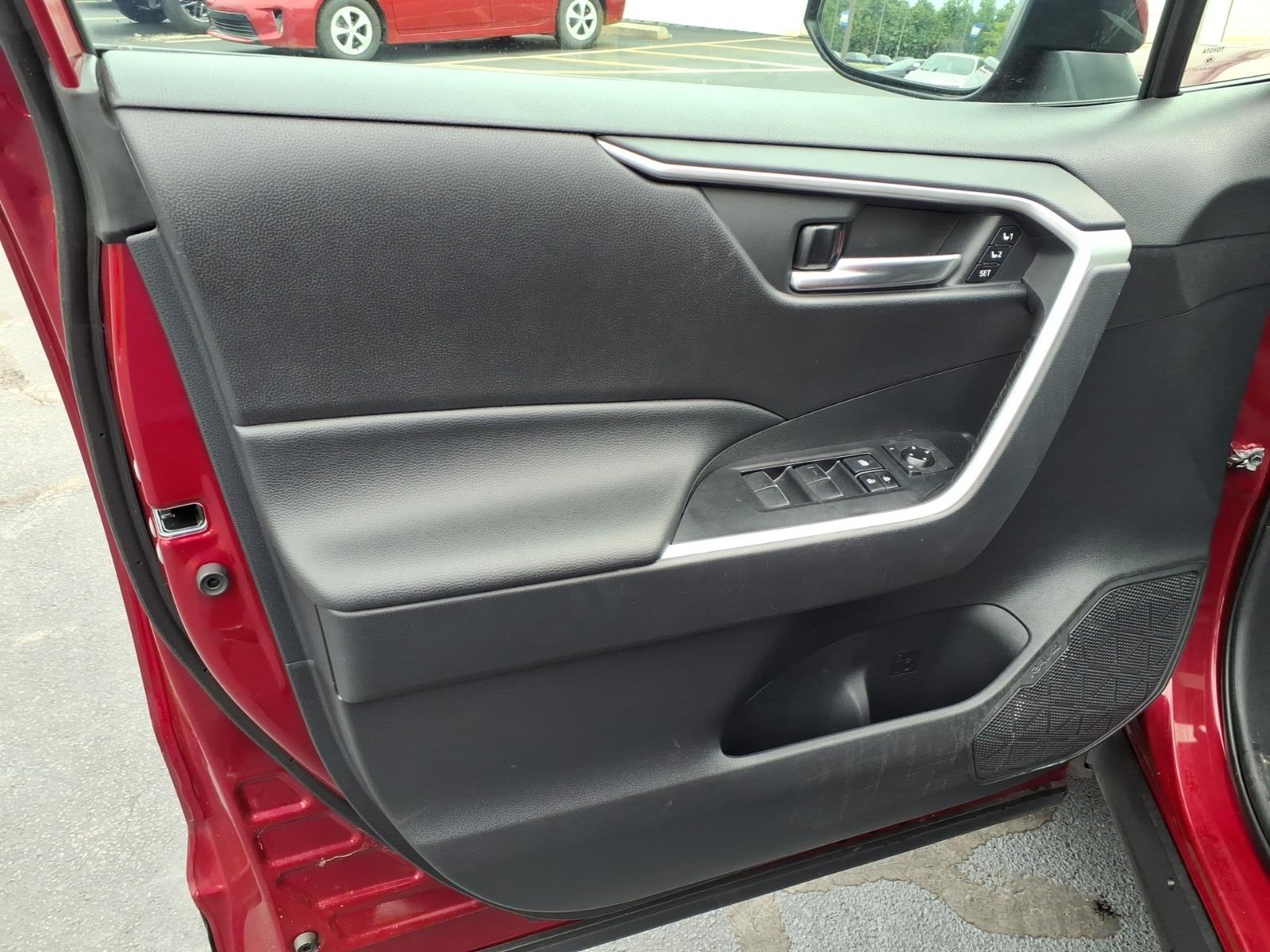 ToyotaRAV4 Hybrid17