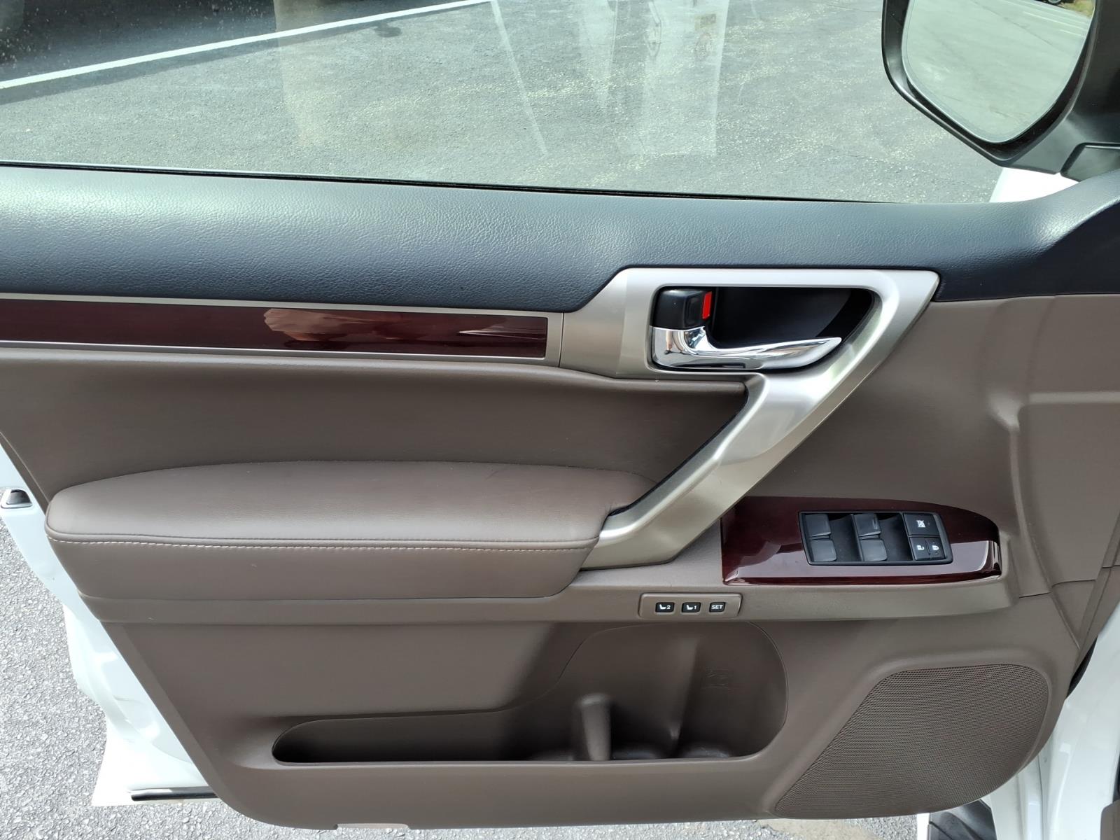 LexusGX 46017