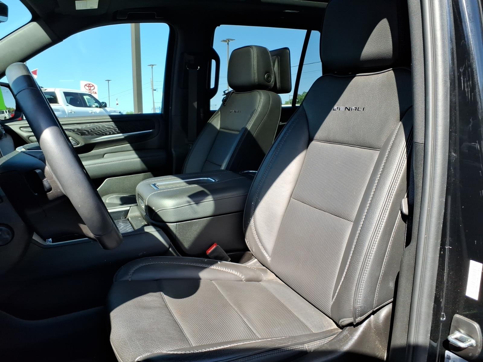 GMCYukon18
