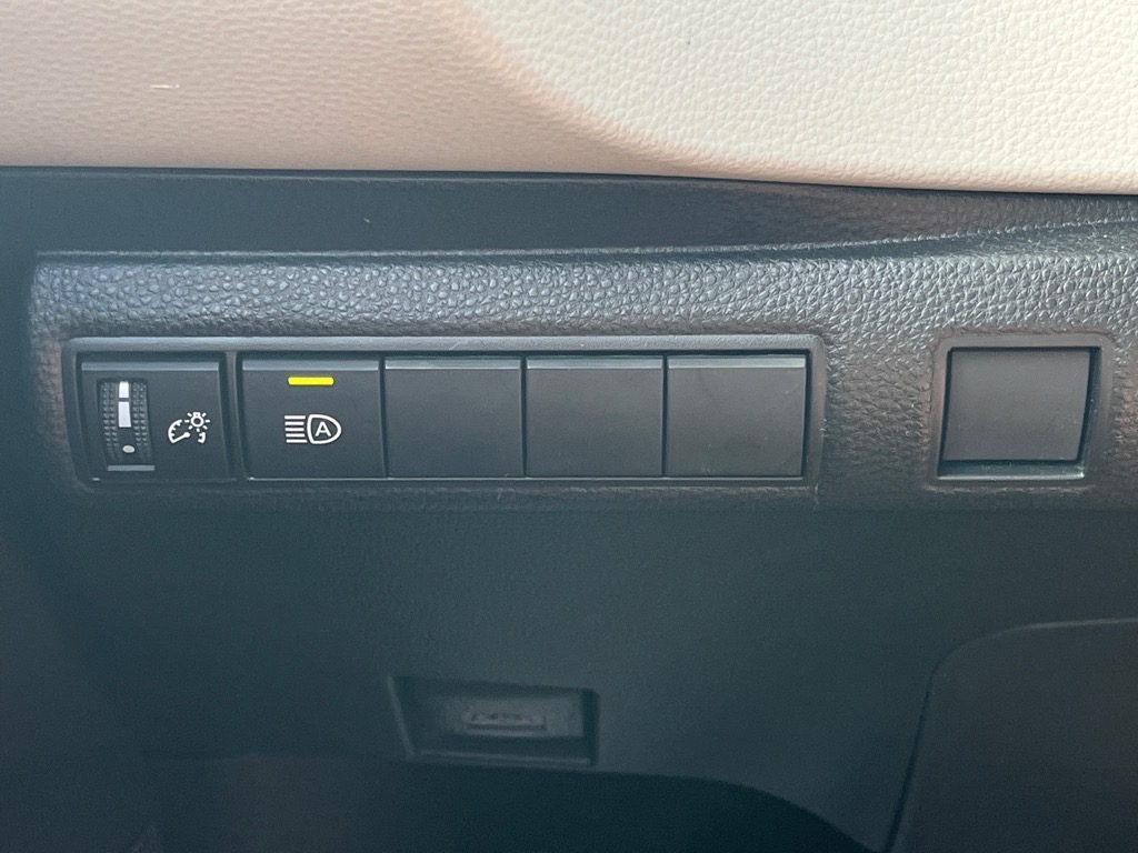 ToyotaCorolla18