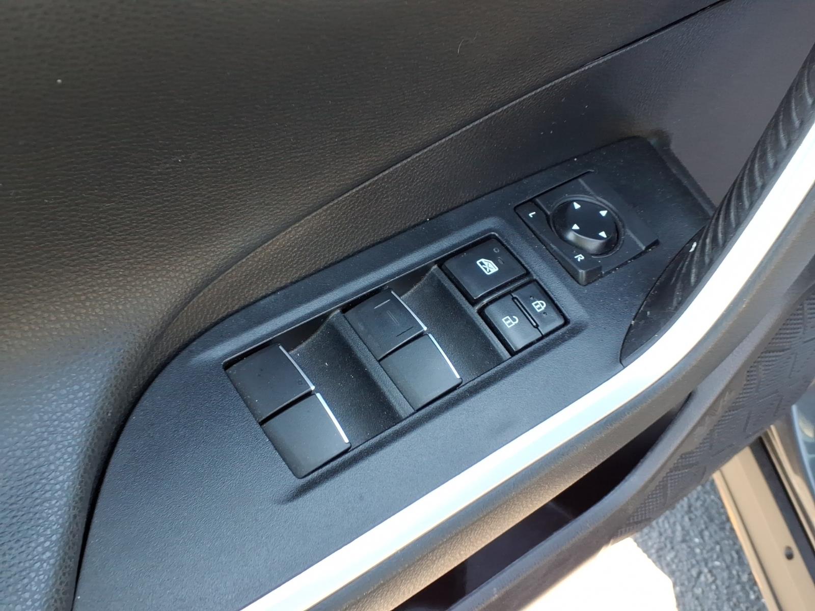 ToyotaRAV4 Hybrid19