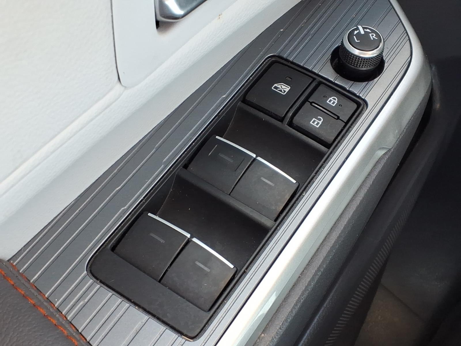 ToyotaSienna19