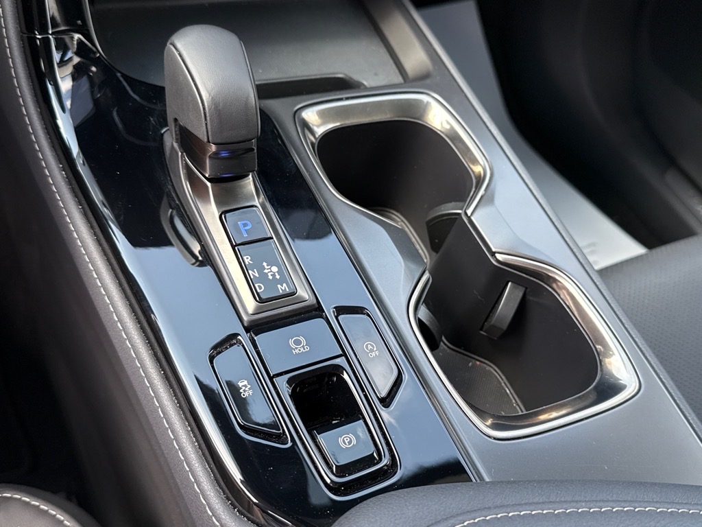 LexusNX 25019