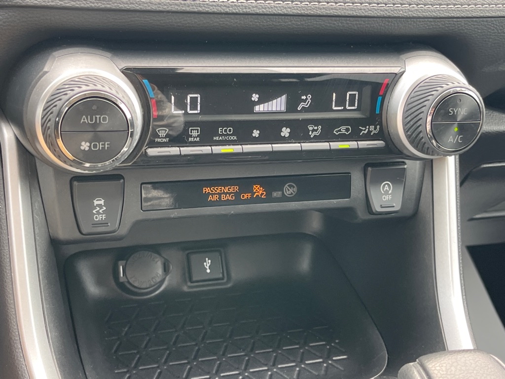 ToyotaRAV419