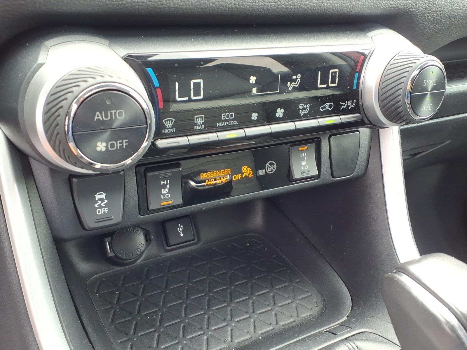 ToyotaRAV4 Hybrid20